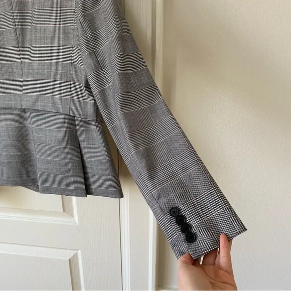 $695 Veronica Beard Paloma Wool Plaid Print Zipper Cropped Jacket Blazer size 6